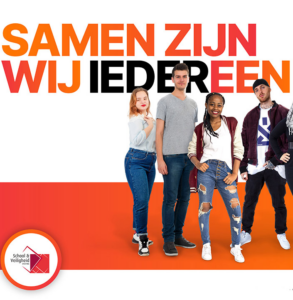 Een groep mensen staat voor een oranje achtergrond, ondersteunt scholen bij sociale veiligheid. School en Veiligheid